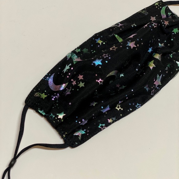 🔥3/$20🔥 Moon & Stars Pattern Mesh Face Mask - Picture 2 of 10